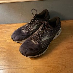 Brooks Adrenaline GTS 21 Mens Size 9 D Gray Running Shoes Sneakers.